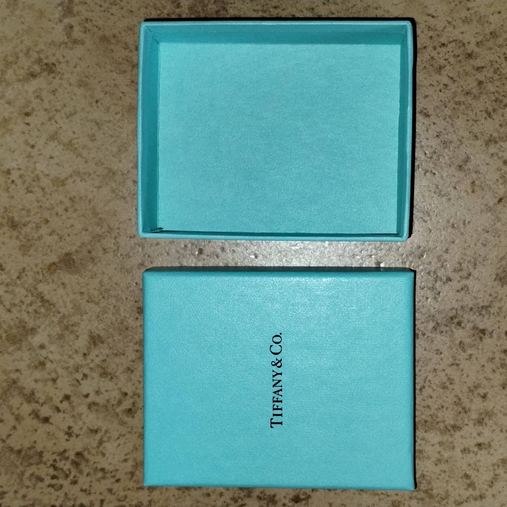 Tiffany Gift Set - Picture 8 of 15